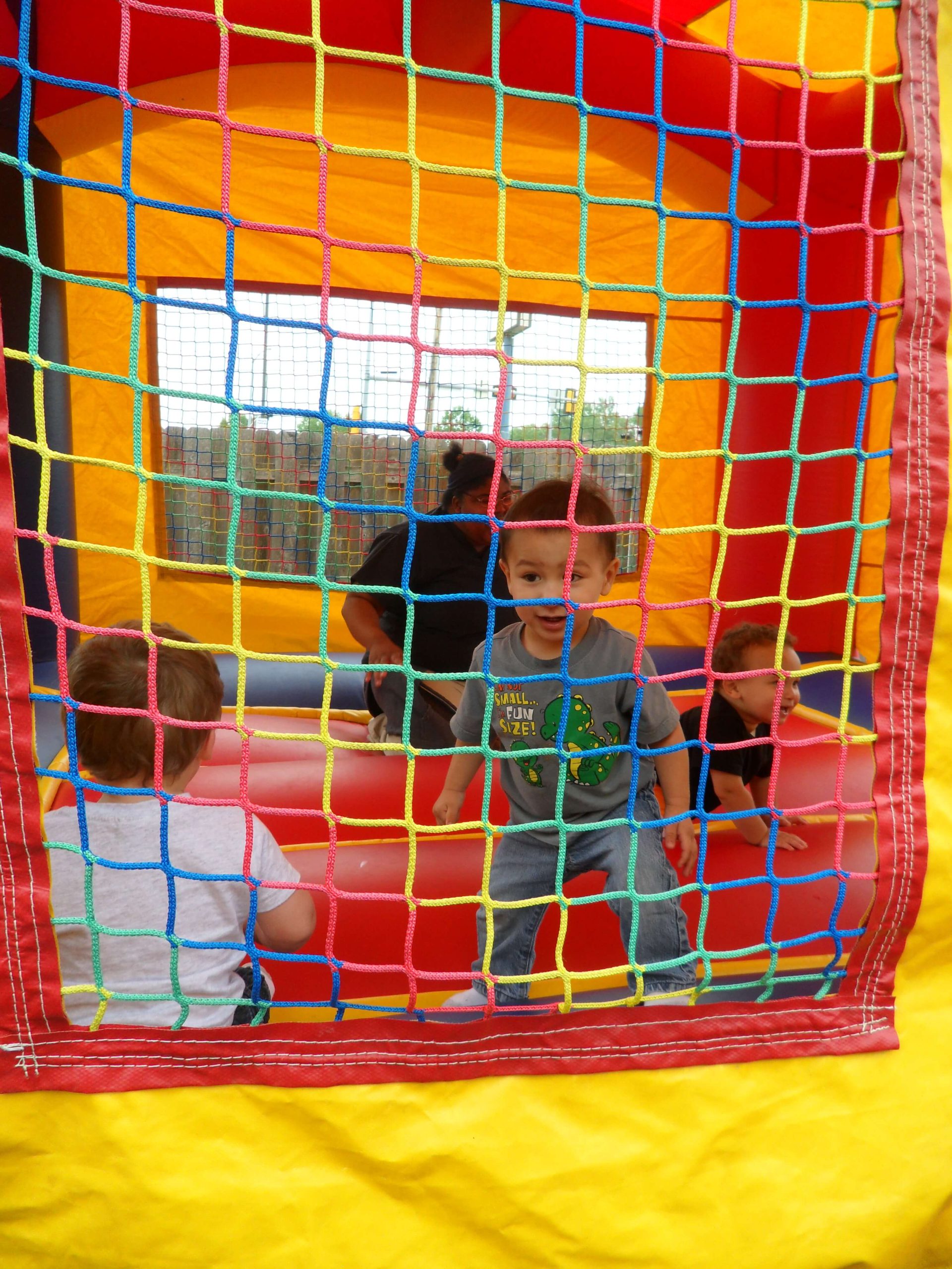 its-a-kidz-world-daycare-ball-center99-053